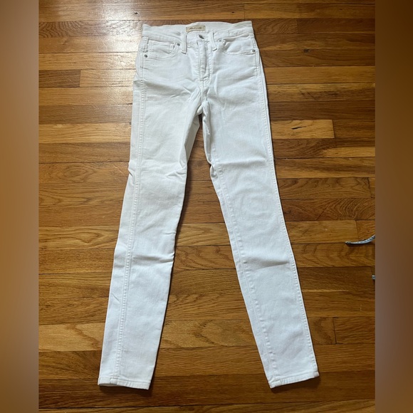 Madewell 10" High-Rise Skinny Jeans in Pure White - Picture 3 of 5